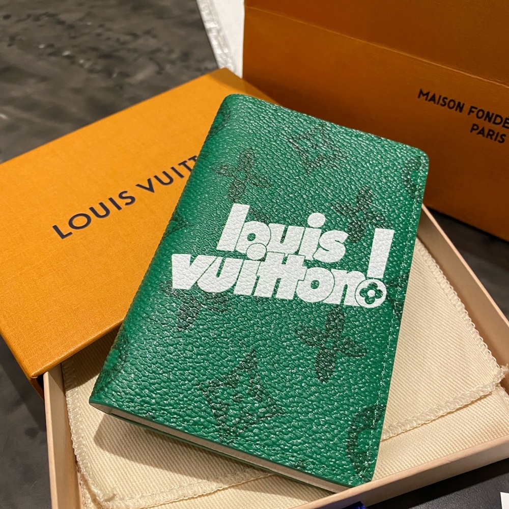 Louis Vuitton pocket organizer (Everyday LV capsule collection)